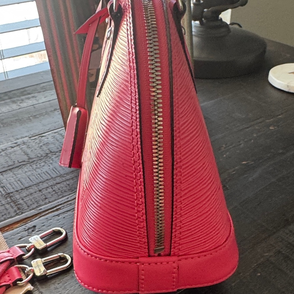 Louis Vuitton Alma BB - Picture 10 of 10